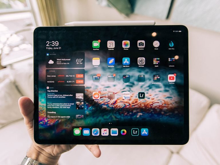 roberto nickson hLgYtX0rPgw unsplash YOSHQ